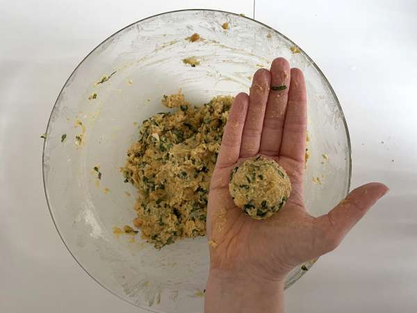 Falafely vo fritéze Air Fryer pre chrumkavé výsledky bez vyprážania! - Príprava krok 4