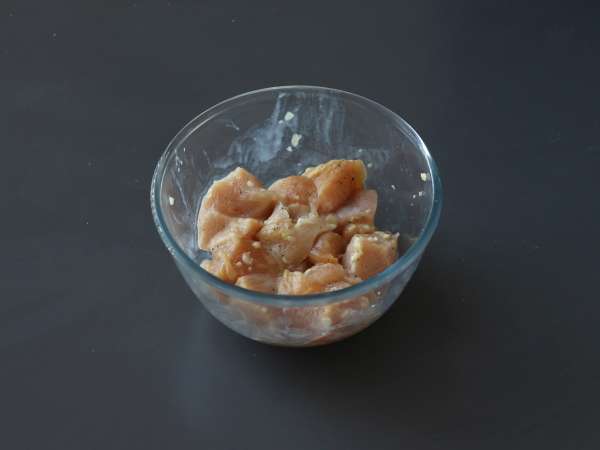 Kórejské vyprážané kurča s pikantnou omáčkou gochujang - Dakgangjeong - Príprava krok 3