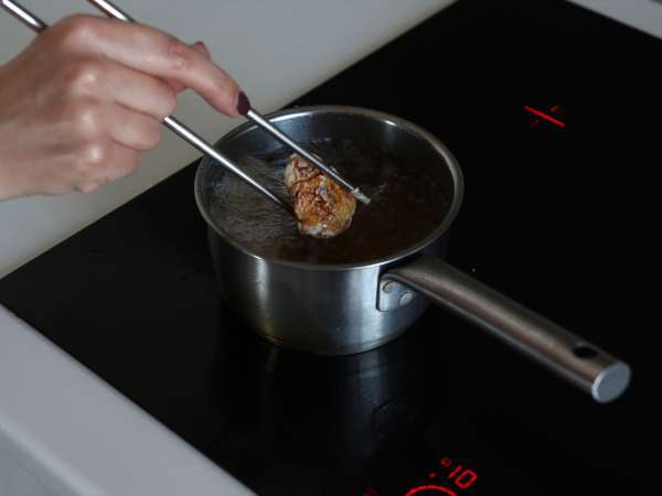 Kórejské vyprážané kurča s pikantnou omáčkou gochujang - Dakgangjeong - Príprava krok 7