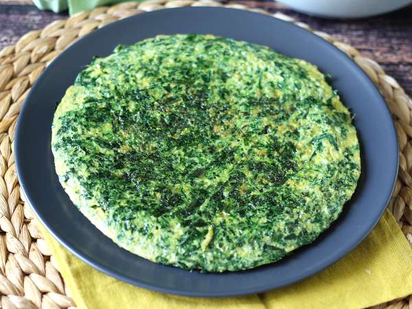 Špenátová omeleta, jednoduchý a chutný vegetariánsky druhý chod - Príprava krok 10