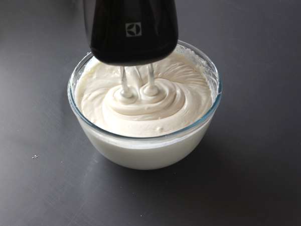 Kokosové tiramisu s Raffaellom - Príprava krok 2