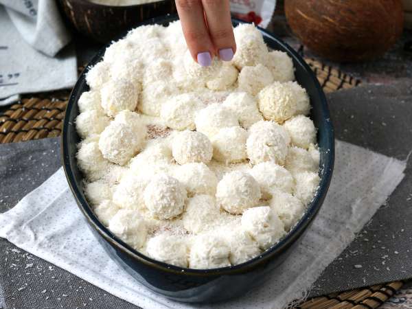 Kokosové tiramisu s Raffaellom - Príprava krok 11