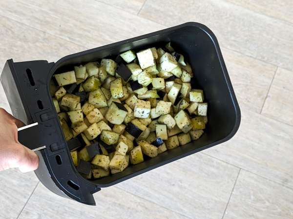 Baklažány vo fritéze: ľahká príloha pripravená za okamih - Príprava krok 3