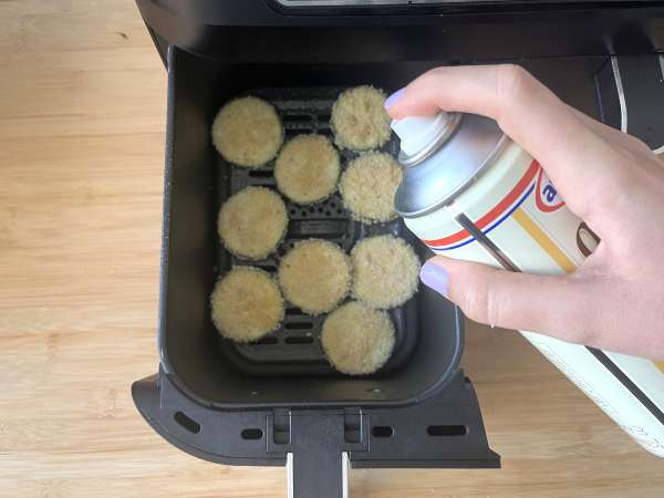 Cuketové lupienky s fritézou Air Fryer - Príprava krok 4