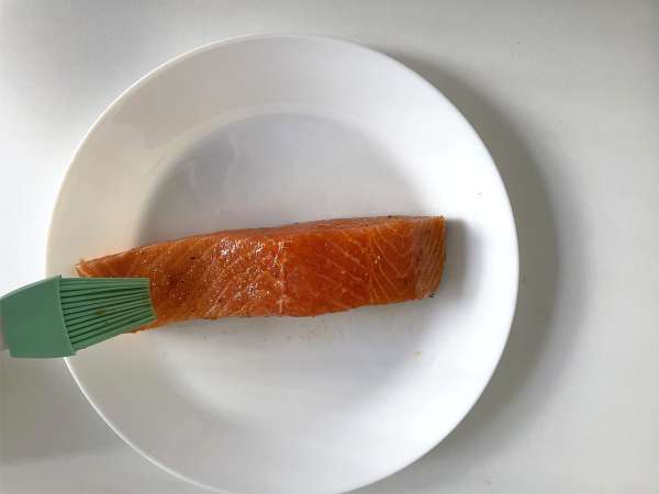 Losos vo fritéze: zdravý a bohatý na chuť - Príprava krok 2