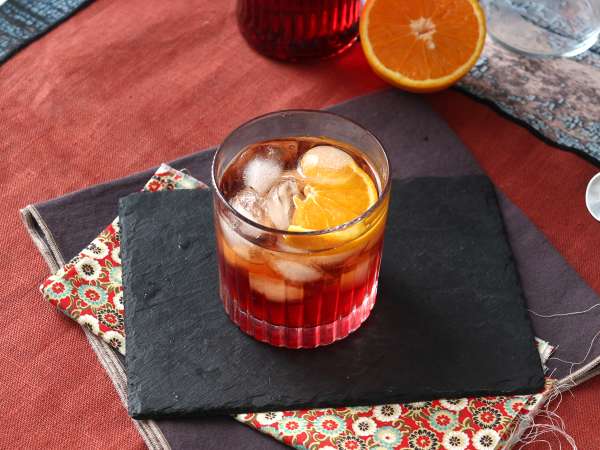 Negroni: recept so správnymi dávkami na prípravu doma - Príprava krok 3