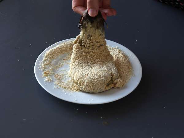 Zapečený baklažán na milánsky spôsob, ale vegetariánsky - Varenie vo fritéze - Príprava krok 8