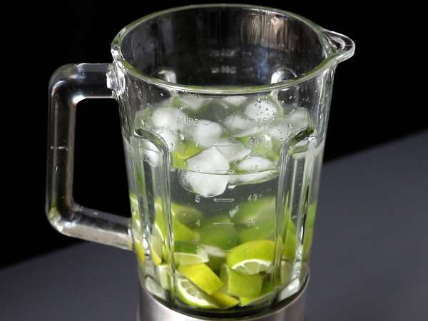 Švajčiarska limonáda s kondenzovaným mliekom - Príprava krok 1