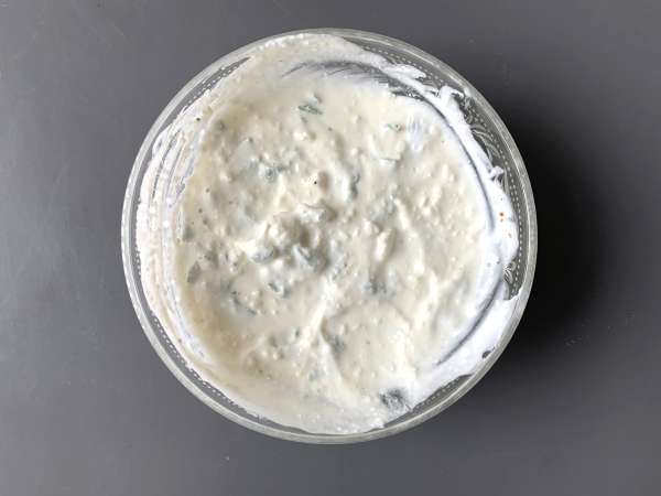 Super svieži jogurt, feta, citrón a mätová omáčka! - Príprava krok 1