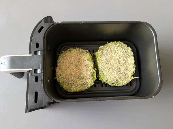 Cuketový a zemiakový burger vo fritéze - Príprava krok 8