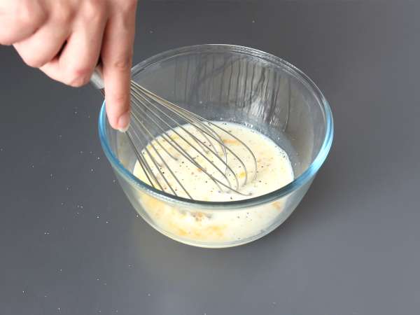 Čo robiť s tortillami Zapekaná šunka, špenát a mozzarella na spôsob mrveničkového koláča - Príprava krok 1