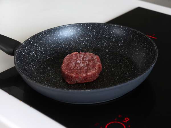 Ako varíte instantné rezance? Rýchly recept s hovädzím mäsom a hubami! - Príprava krok 1