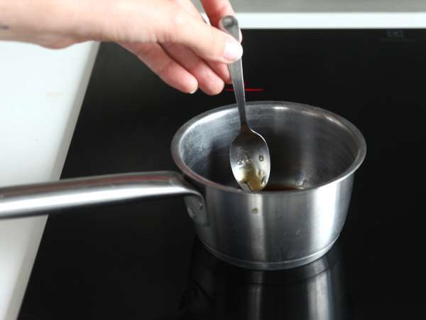 Ako sa pripravujú makrely? Vyskúšajte tento recept so sójovou omáčkou a medom! - Príprava krok 2