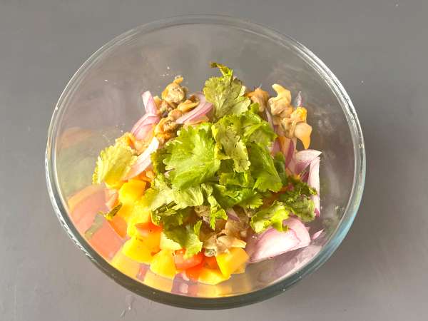 Ceviche s konzervovanými kohútmi - Príprava krok 3