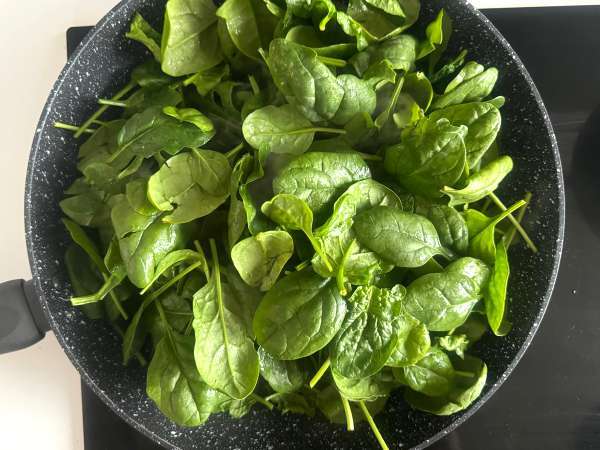 Mini pečivo so špenátom a kozím syrom - Príprava krok 1