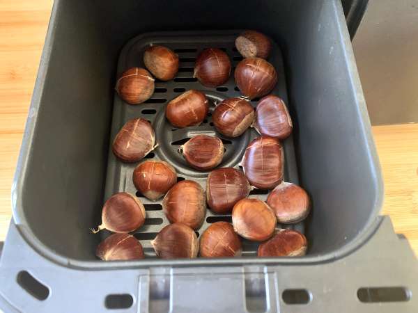 Gaštany pečené vo fritéze - Príprava krok 3