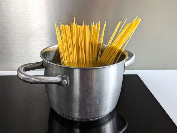 Špagety cacio e pepe: 3 prísady, explózia chutí! - Príprava krok 1