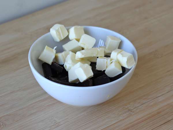 Čokoládový a orechový koláčik vo fritéze - Príprava krok 3