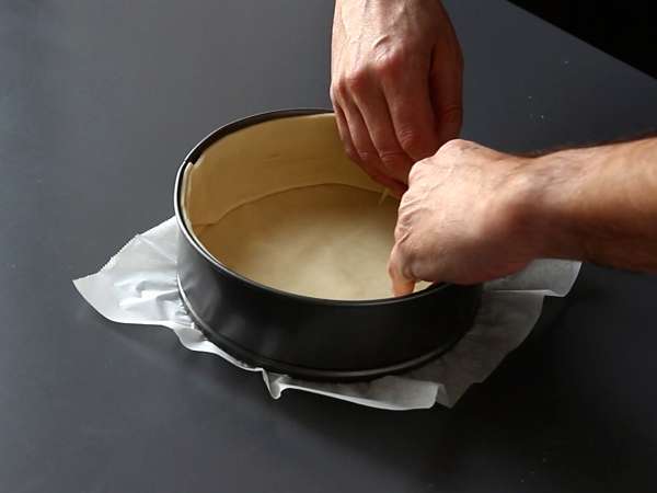 Mimoriadne krémové cesto flan: jednoduchý recept bez problémov - Príprava krok 3