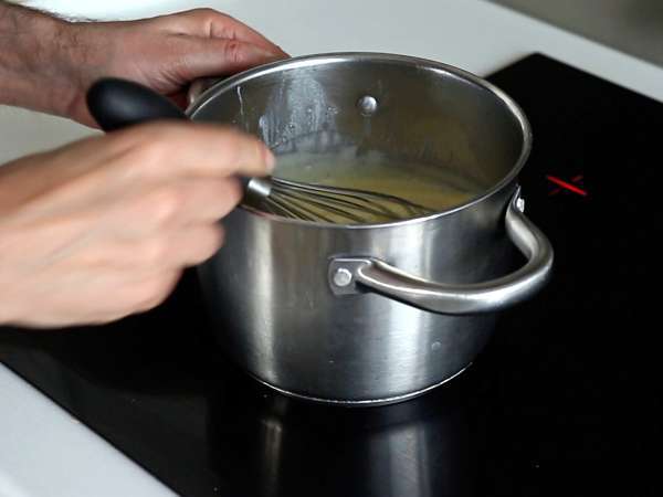 Mimoriadne krémové cesto flan: jednoduchý recept bez problémov - Príprava krok 6
