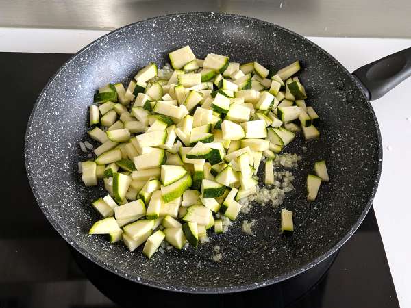 Krémové cuketové lasagne: najlepší vegetariánsky recept, ktorý treba vyskúšať! - Príprava krok 4