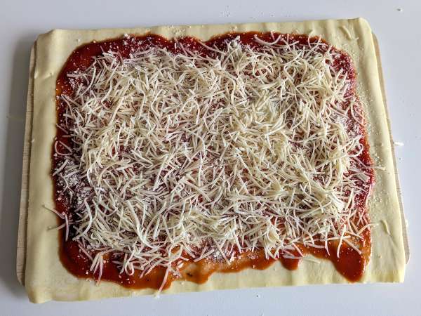 Rolky z lístkového cesta vo fritéze: rýchly a jednoduchý recept - Príprava krok 4