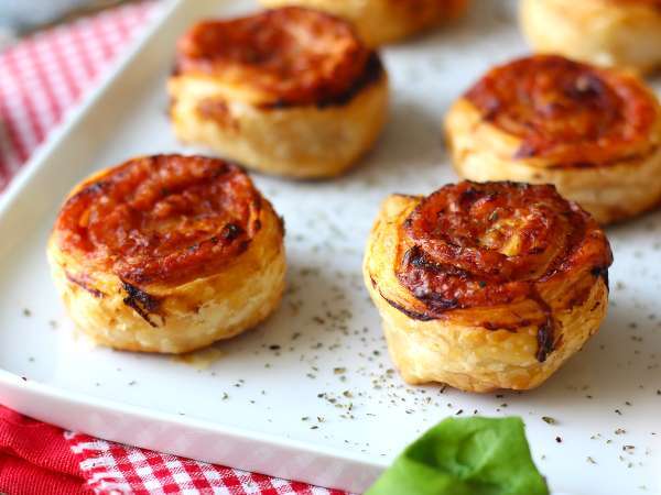 Rolky z lístkového cesta vo fritéze: rýchly a jednoduchý recept - Príprava krok 8