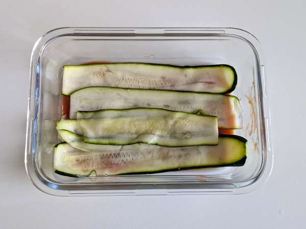 Cuketa parmigiana vo fritéze: rýchla, ľahká a chrumkavá - Príprava krok 6