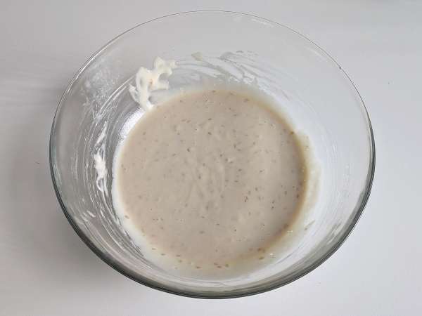 Mäkké vegánske palacinky s ľanovým vajcom: jednoduchý recept bez vajec - Príprava krok 5