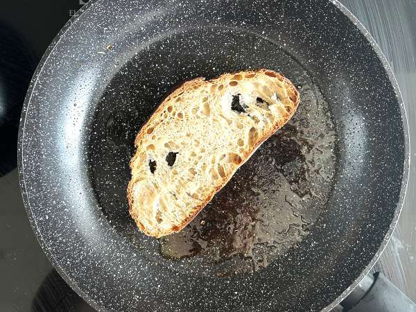 Pečené marhule, rukola a burrata na toaste - Príprava krok 4