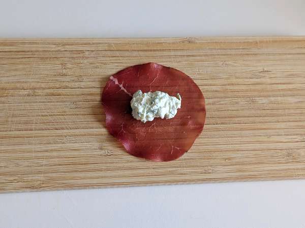 Tortelloni di bresaola plnené rukolou a syrom ricotta: chutné a hotové za 10 minút! - Príprava krok 4