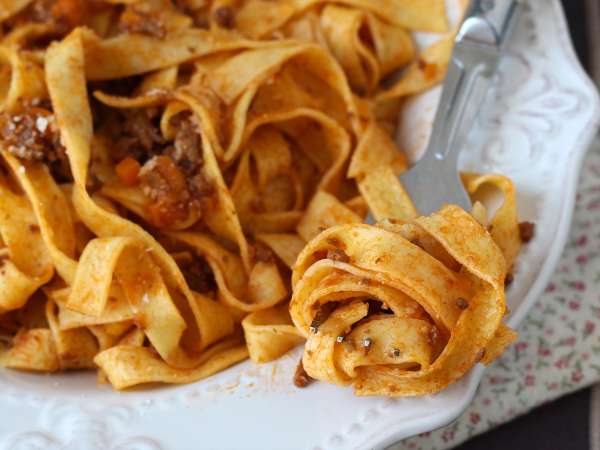 Cestoviny s bolonskou omáčkou - tagliatelle al ragù alla bolognese - Príprava krok 9