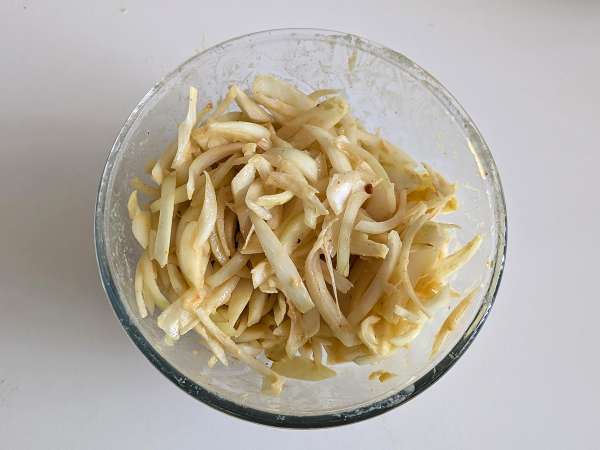 Senegalské kuracie mäso yassa: jednoduchý a chutný tradičný recept - Príprava krok 4