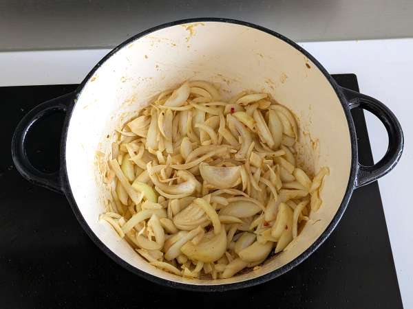 Senegalské kuracie mäso yassa: jednoduchý a chutný tradičný recept - Príprava krok 6