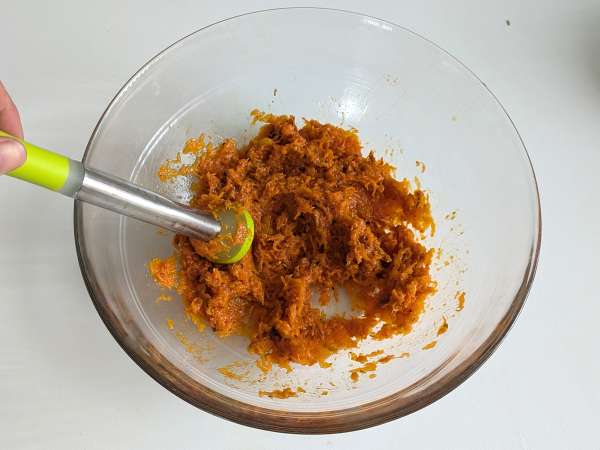 Tekvicová sekaná so šampiňónmi a syrom scamorza: chutný a jednoduchý pečený recept - Príprava krok 4