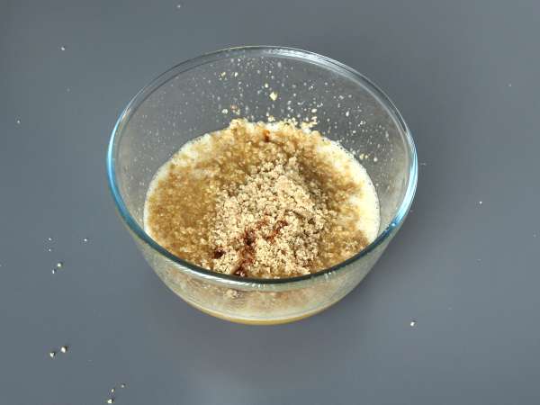 Super jednoduchý orechový koláč len zo 4 ingrediencií - Príprava krok 3