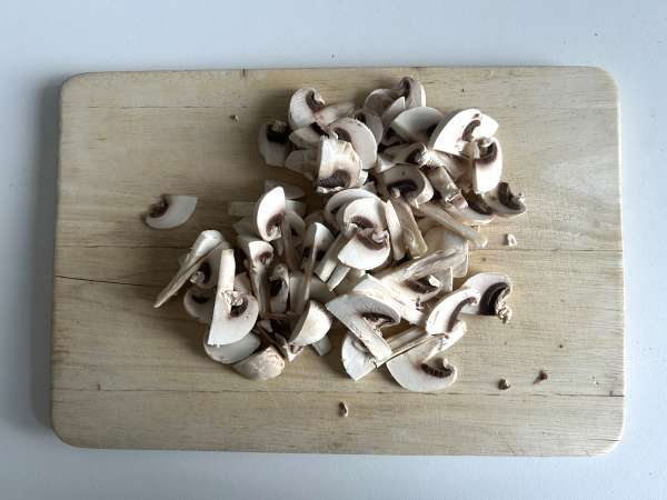 Krémové vajíčka s hubami: rýchly a veľmi príjemný recept! - Príprava krok 1