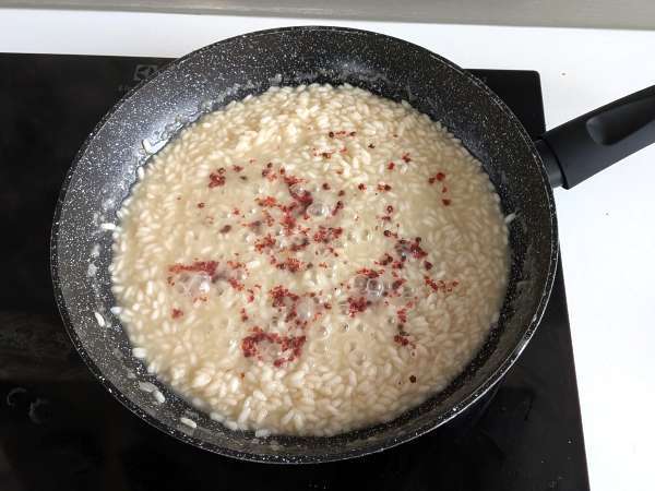 Rizoto s vápnom a ružovým korením: elegantný vegetariánsky recept na špeciálne večere - Príprava krok 5