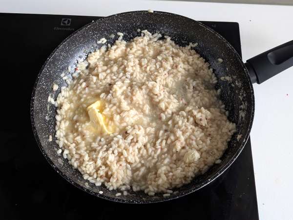 Rizoto s vápnom a ružovým korením: elegantný vegetariánsky recept na špeciálne večere - Príprava krok 6