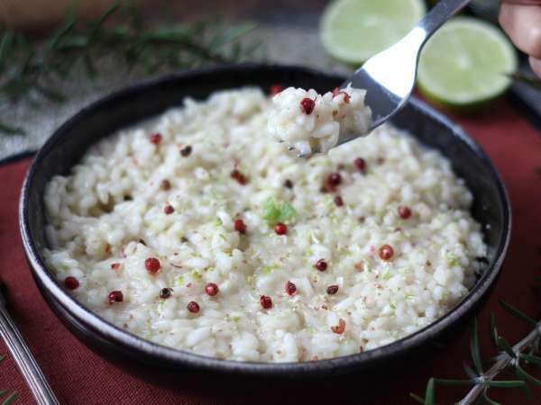 Rizoto s vápnom a ružovým korením: elegantný vegetariánsky recept na špeciálne večere - Príprava krok 7