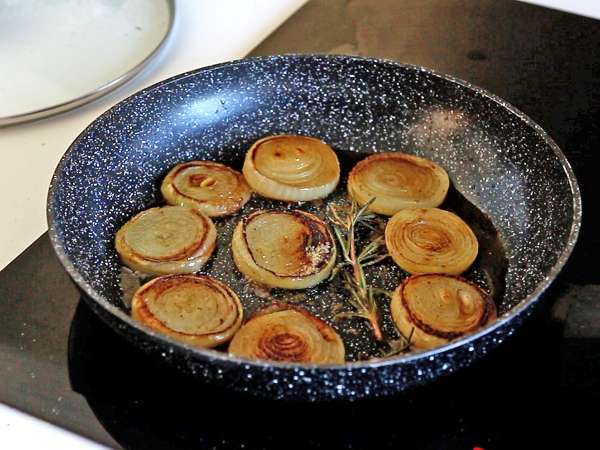 Cibuľové tartaletky tatin - Príprava krok 4