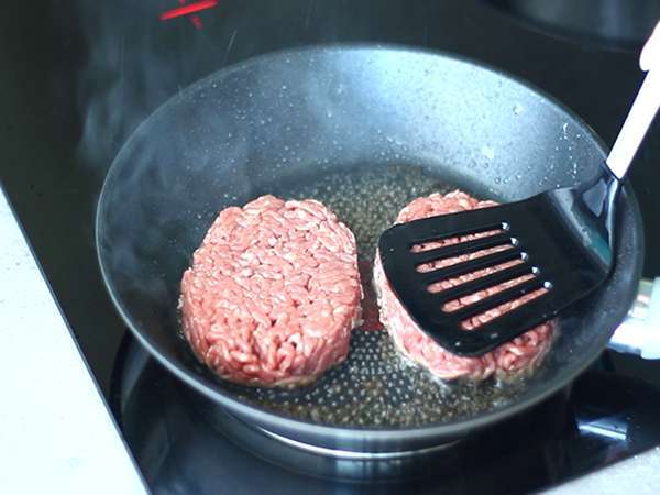 Cheeseburger, slávny hamburger, ktorý všetci milujú! - Príprava krok 2