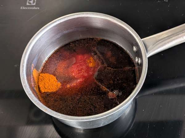 Domáca sladkokyslá omáčka v štýle barbecue: jednoduchý recept, hotový za okamih - Príprava krok 3