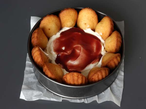 Charlotte s červeným ovocím a madeleines - Príprava krok 5