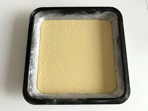 Sardinkový koláč: jednoduchý, vlhký a chutný recept - Príprava krok 7