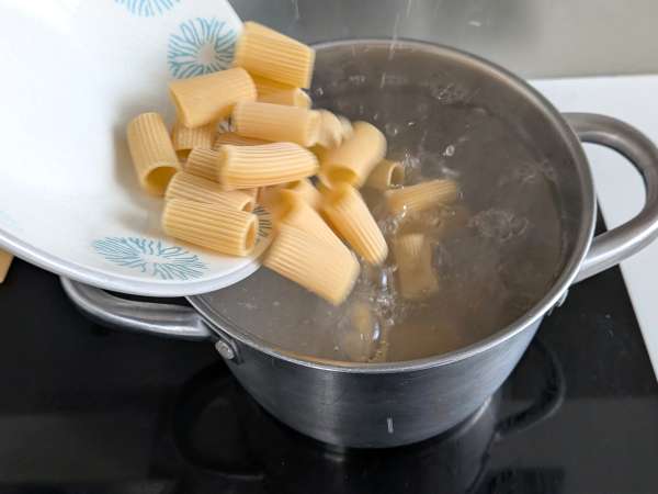 Cuketa Carbonara: jednoduchý vegetariánsky recept - Príprava krok 4