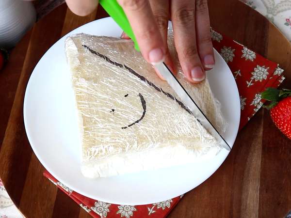 Ichigo sando, japonský jahodový sendvič! - Príprava krok 9