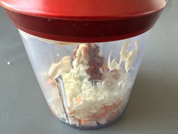 Surimi nátierka: recept na bleskovo rýchle predjedlo - Príprava krok 4