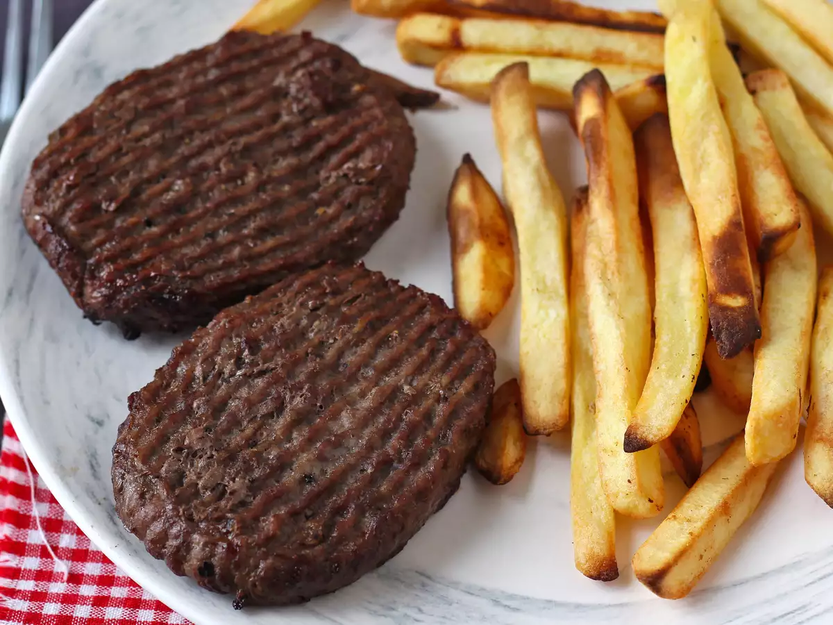 Ako pripraviť mletý steak vo fritéze Air Fryer?