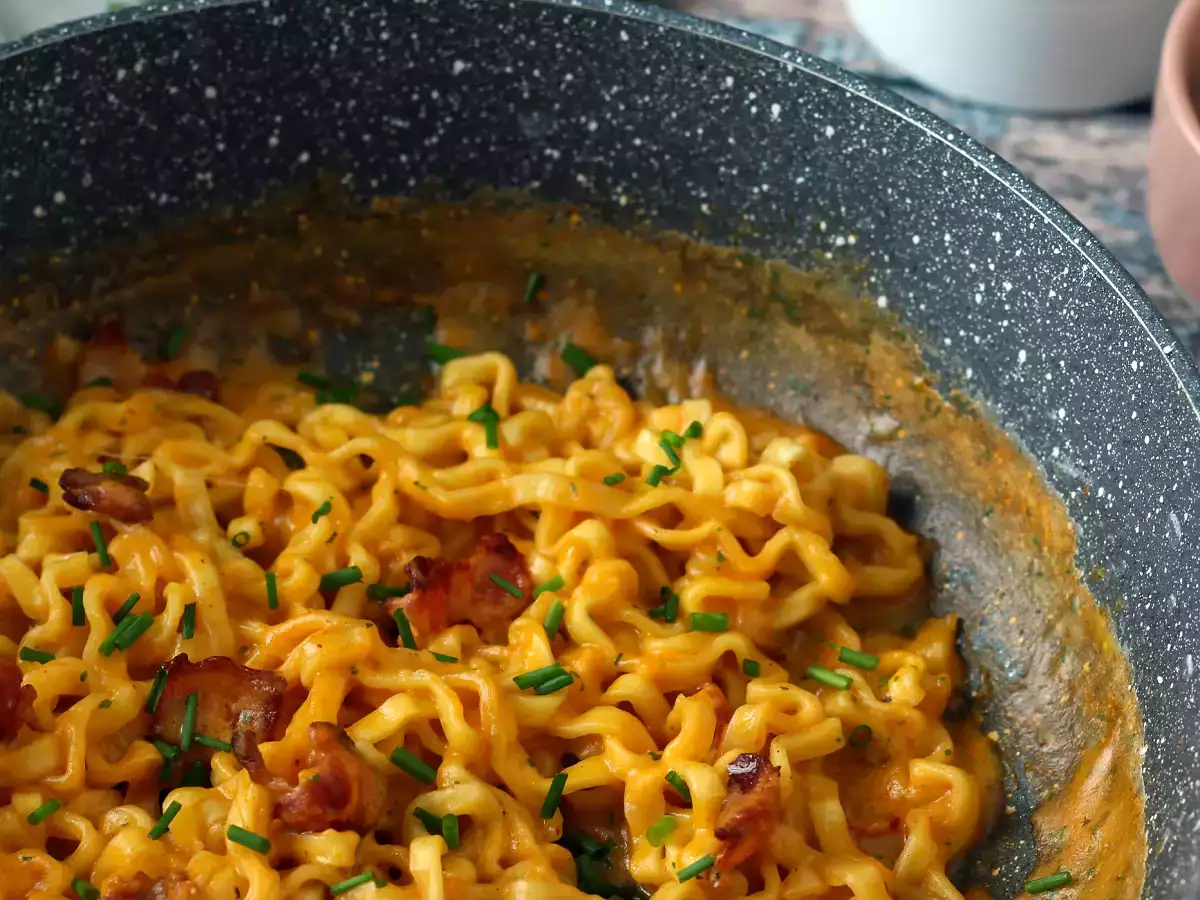 Ako uvariť rezance Buldak s príchuťou carbonara? Najlepší recept! - foto 7